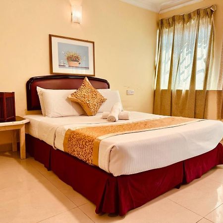 Carlton Hotel Seremban - Next To Terminal Bus Station المظهر الخارجي الصورة