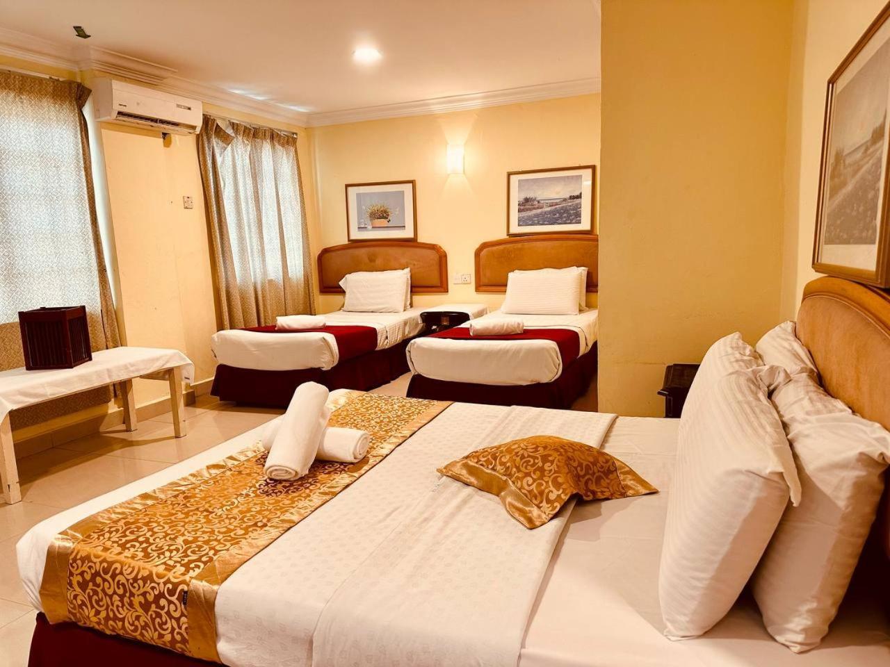 Carlton Hotel Seremban - Next To Terminal Bus Station الغرفة الصورة