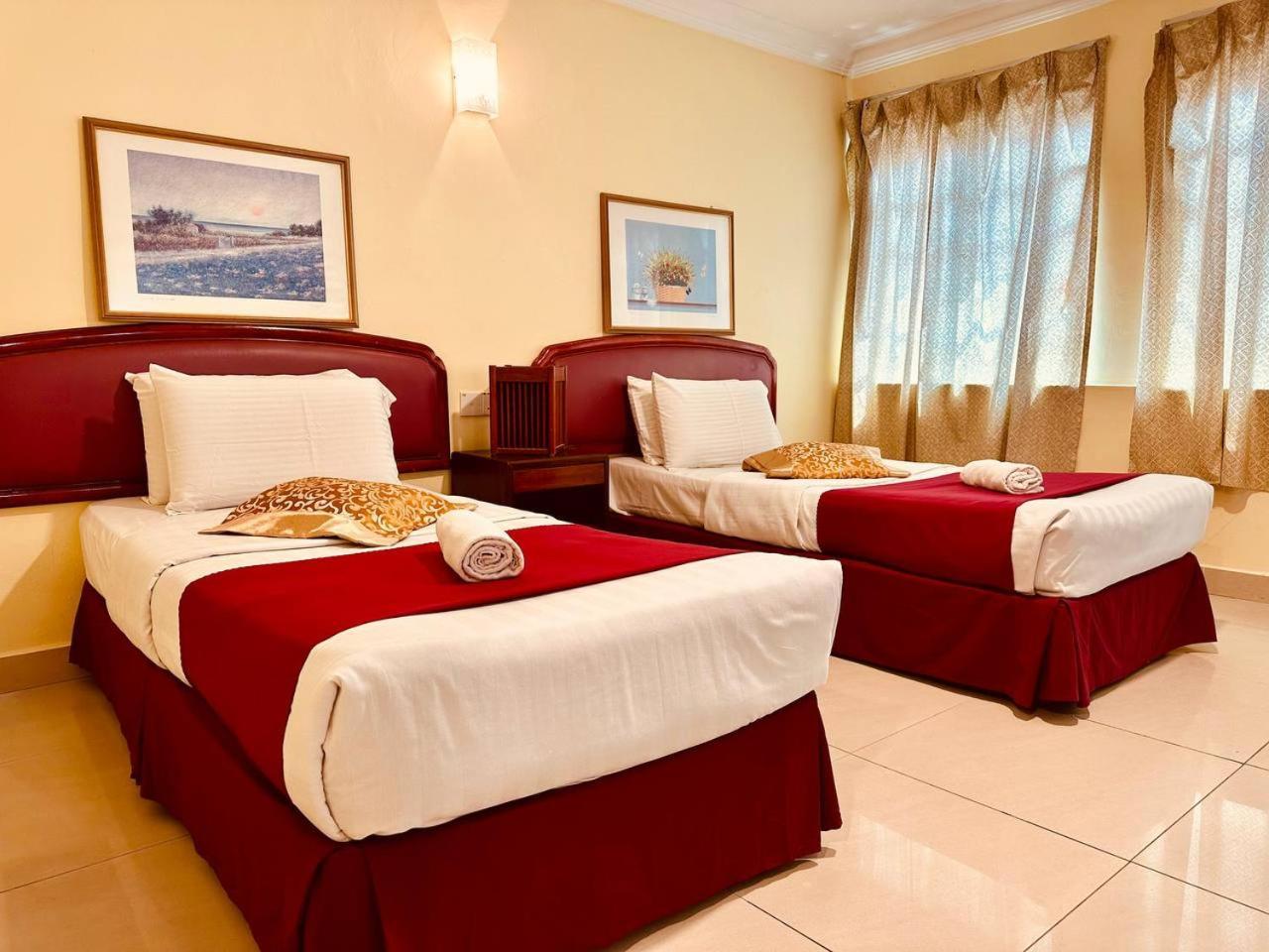 Carlton Hotel Seremban - Next To Terminal Bus Station المظهر الخارجي الصورة